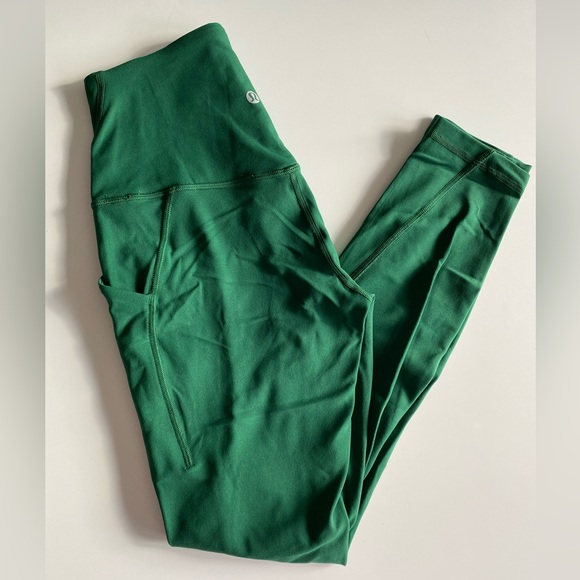 Lululemon aligns everglade green - Picture 1 of 4